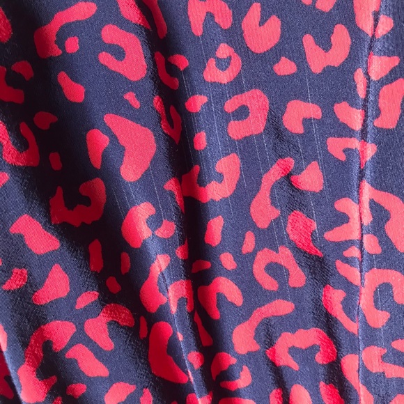 Vineyard Vines Dress - Picture 8 of 9